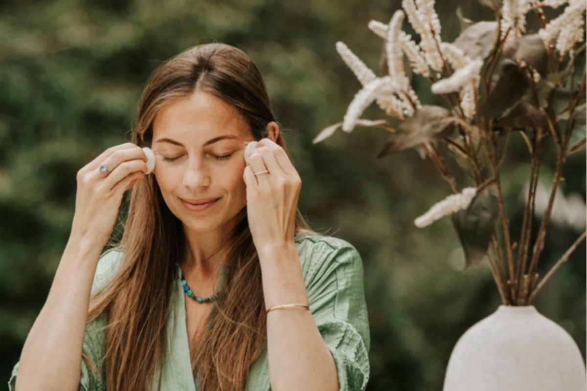 Een glimp van verjonging: Gua Sha & Cupping voor natuurlijke huidverzorging